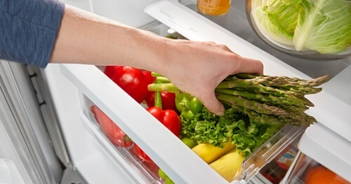 Pourquoi le réfrigérateur gèle les aliments